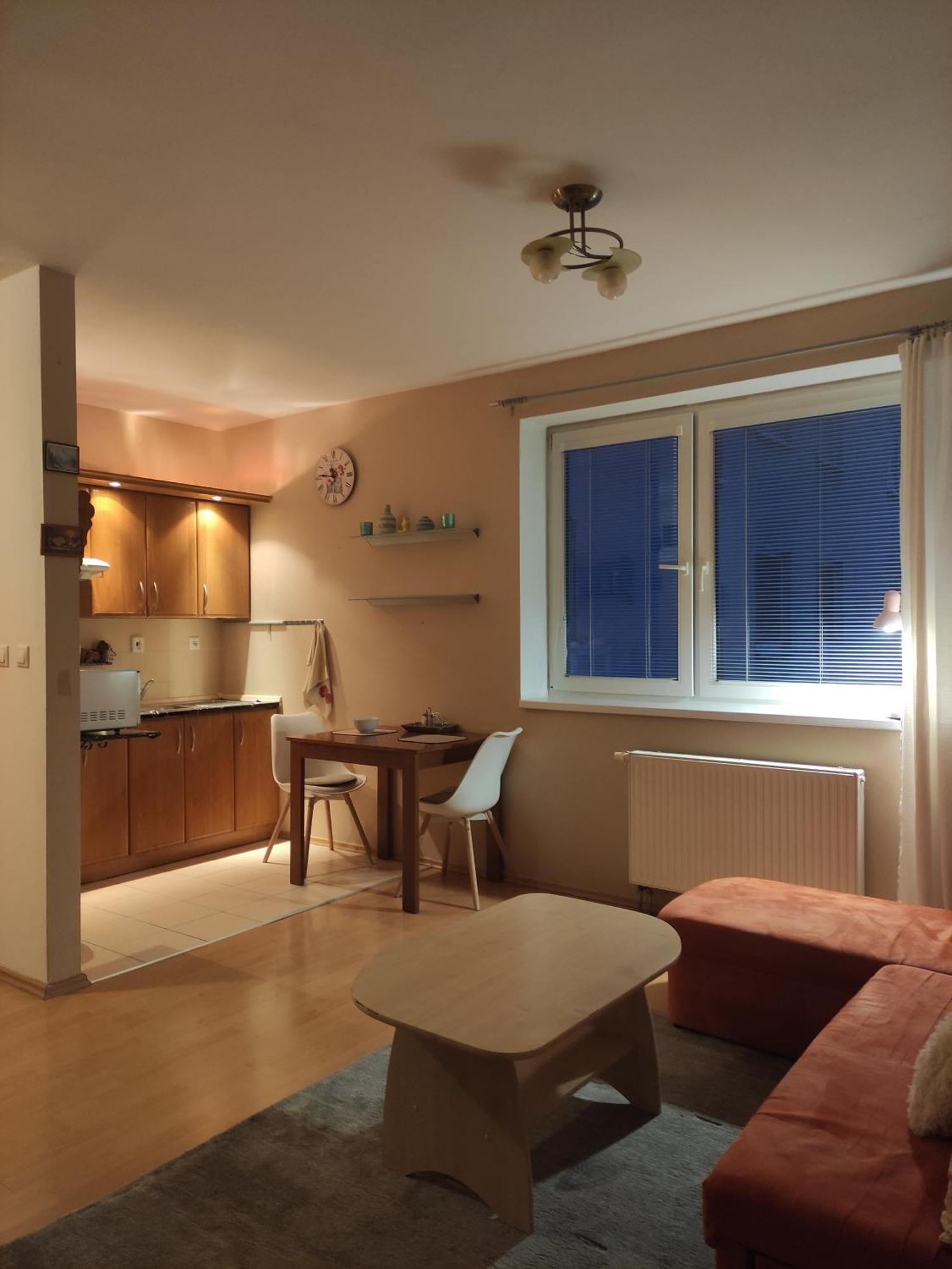 Apartman V Uplnom Centre Piestan S Bezplatnym Parkovanim Piest'any Extérieur photo